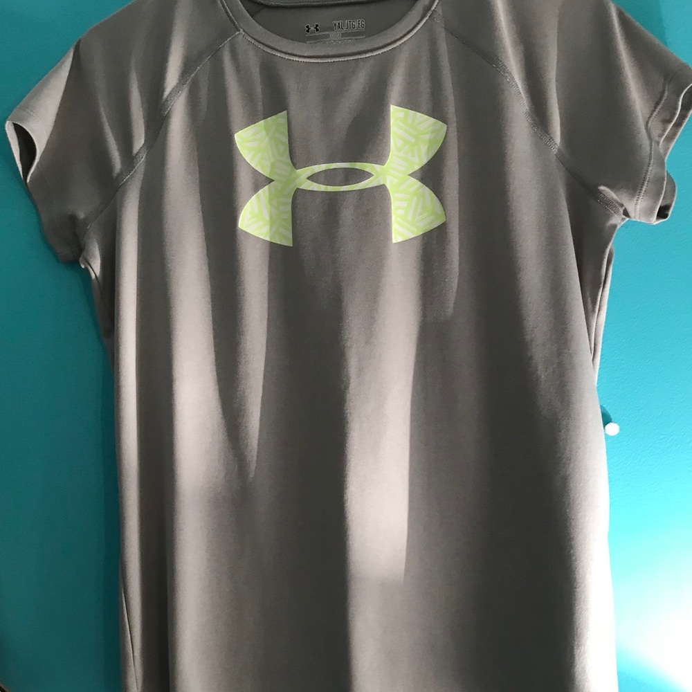 Grey and neon yellow under-amour shirt